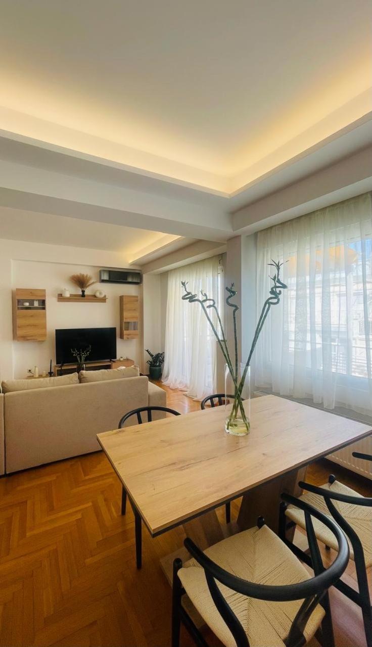 Overview Boutique Apartment Athens Exterior photo